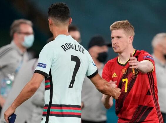 东的空间